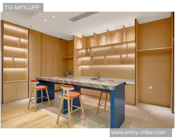 科尔赞希尔德积极心态为更衣室注入活力与感染力 科尔赞希尔德积极心态为更衣室注入活力与感染力